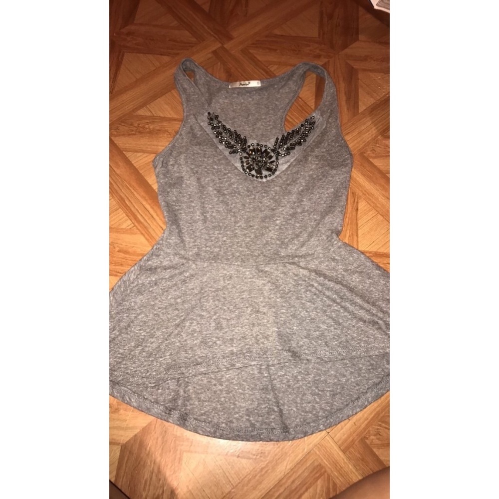 Gray top